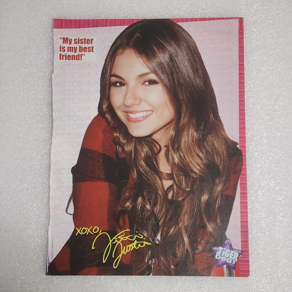 Victoria Justice young teen girl headshot poster pinup clipping 8x10 2000s
